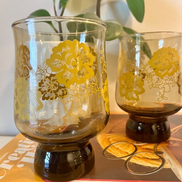 70's Vintage Libbey Smoky Tawny Gold Glasses with Yellow Florals - Picture 3 of 3